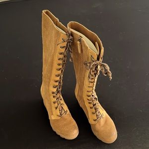 Sorel Joan of Arc Tall size 9 tan leather tall boot. Worn one time.
